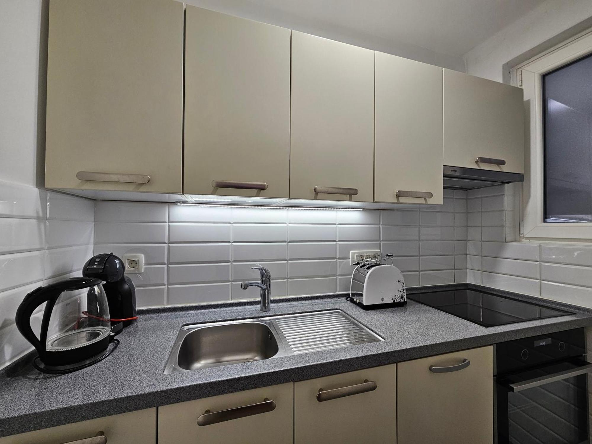 Charming Apartment Laura Tour As Ljubljana By Town Hall Esterno foto