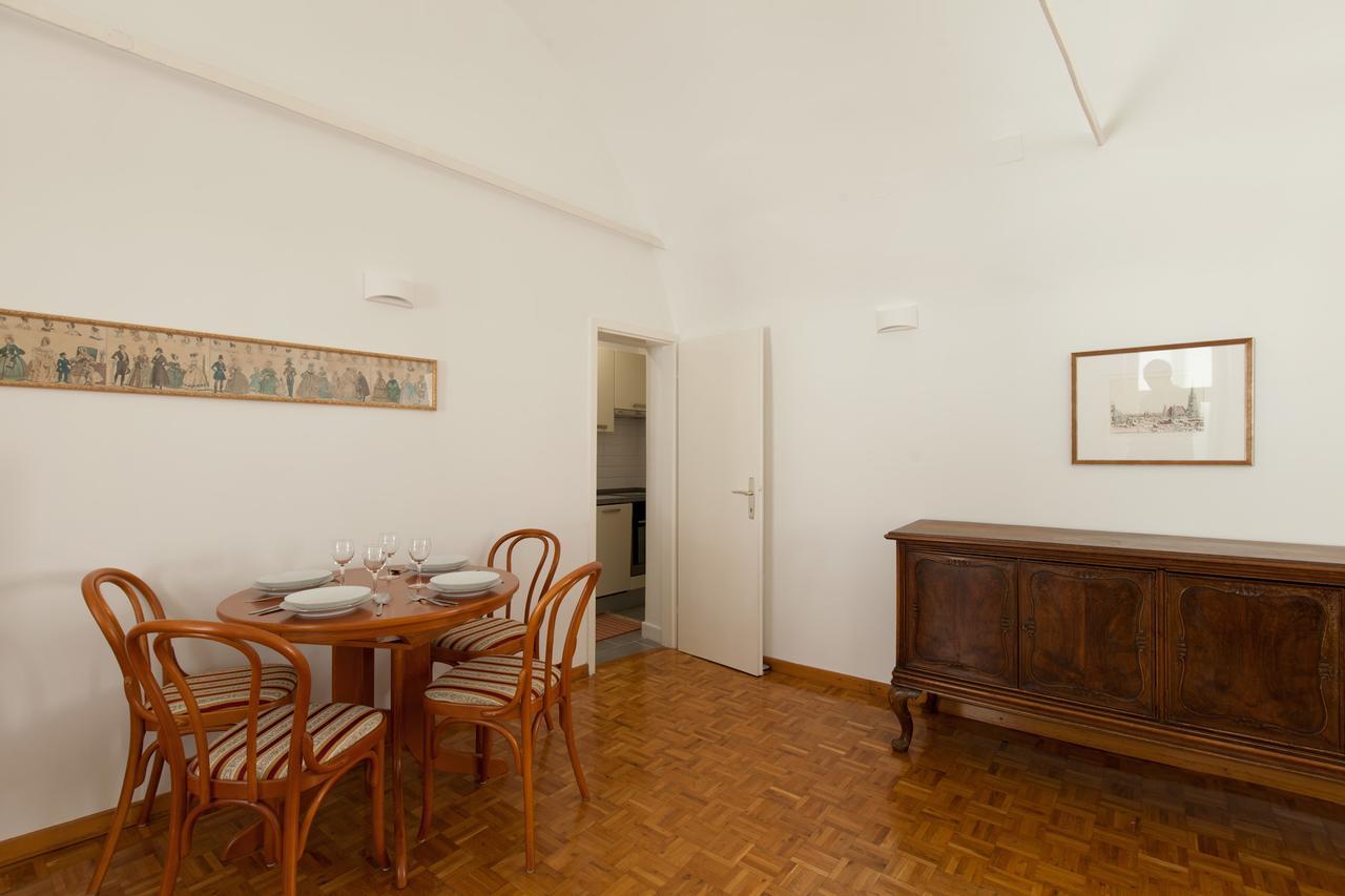 Charming Apartment Laura Tour As Ljubljana By Town Hall Esterno foto